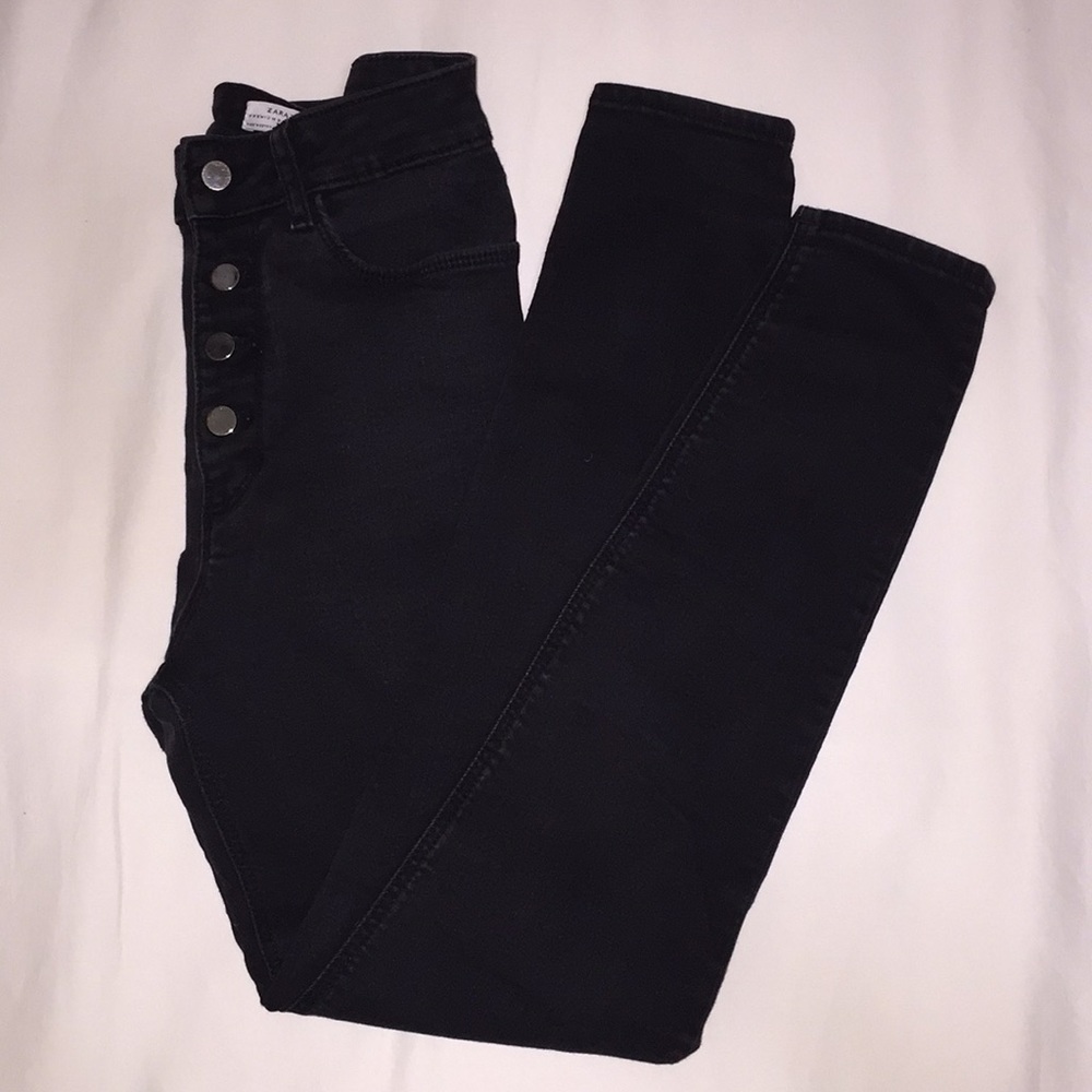 High Wasted Multi-Button Black Zara Jeans